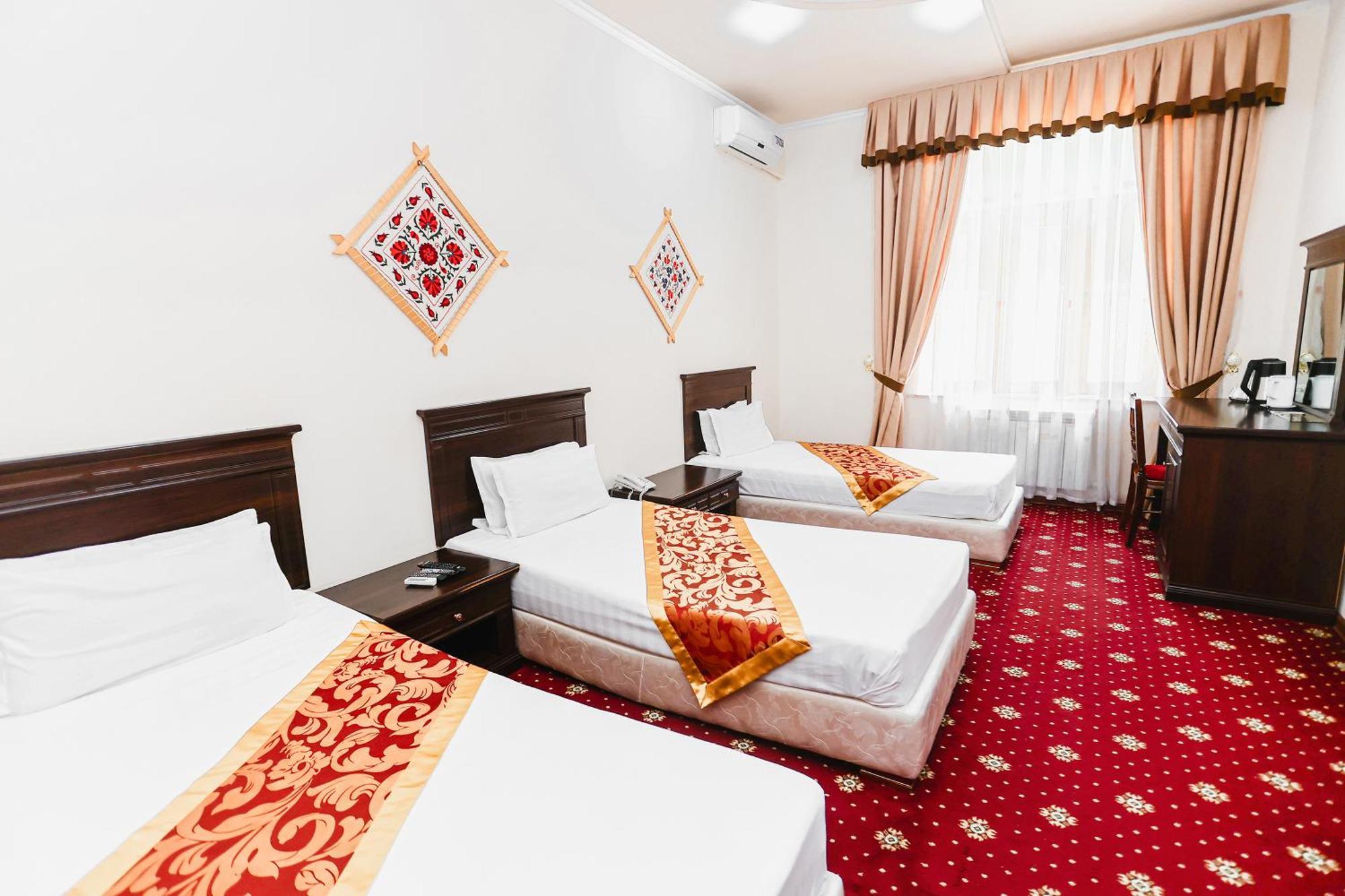 Yangi Sharq Hotel Samarkand Ngoại thất bức ảnh