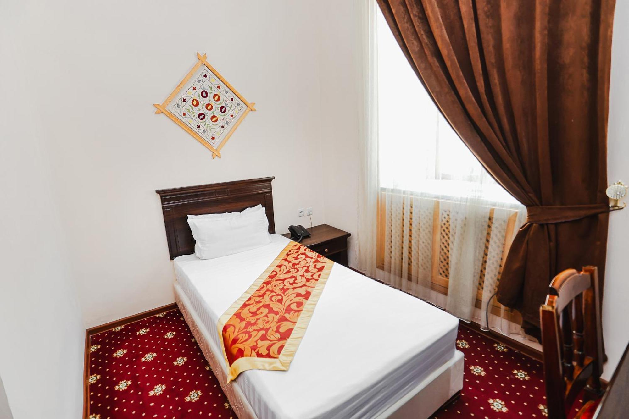 Yangi Sharq Hotel Samarkand Ngoại thất bức ảnh