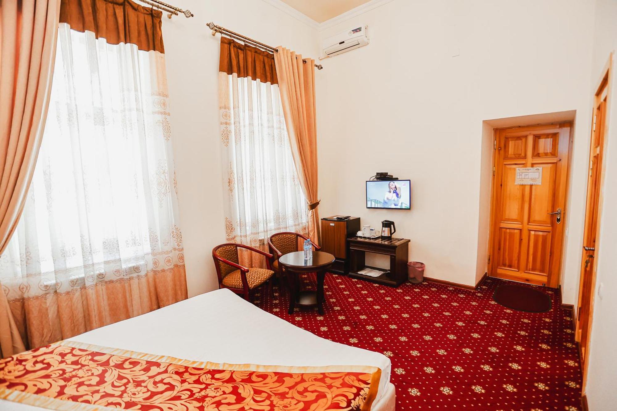 Yangi Sharq Hotel Samarkand Ngoại thất bức ảnh