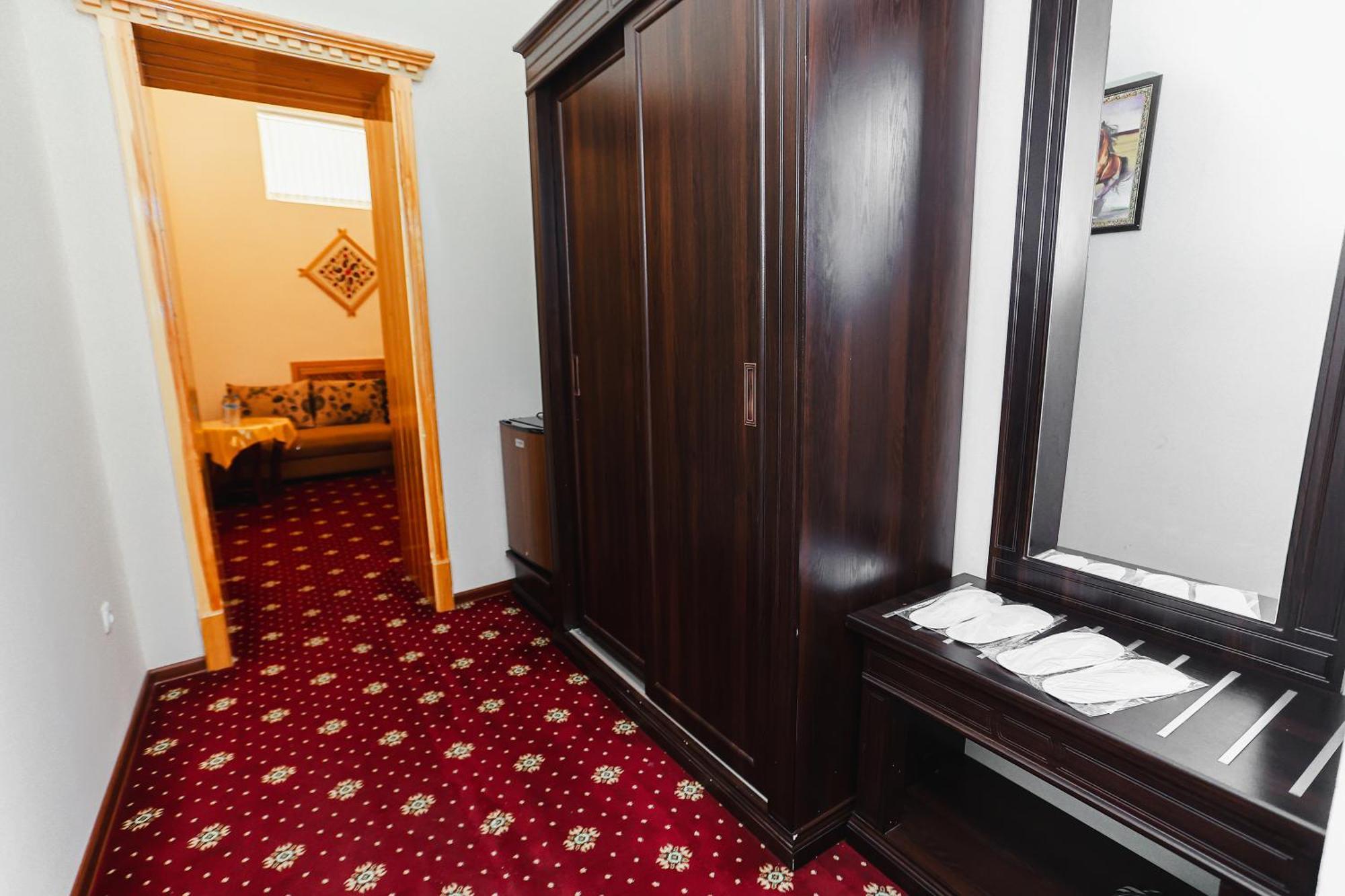 Yangi Sharq Hotel Samarkand Ngoại thất bức ảnh