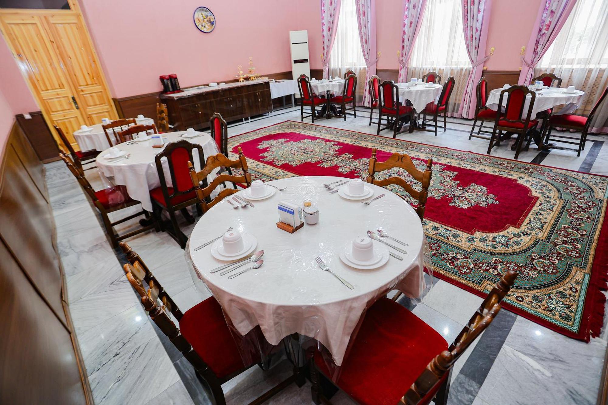 Yangi Sharq Hotel Samarkand Ngoại thất bức ảnh